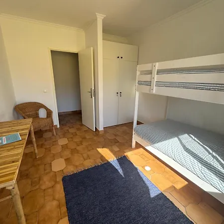 Surf & Sunset House Guest house